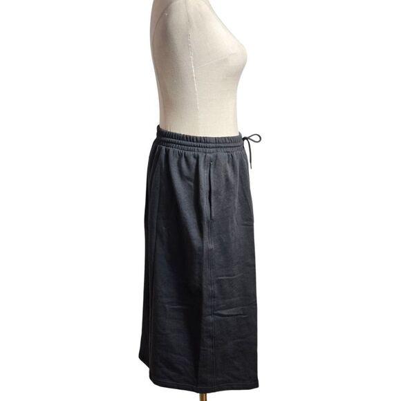 Old Navy Dark Gray Sweatshirt Skirt - Picture 5 of 7